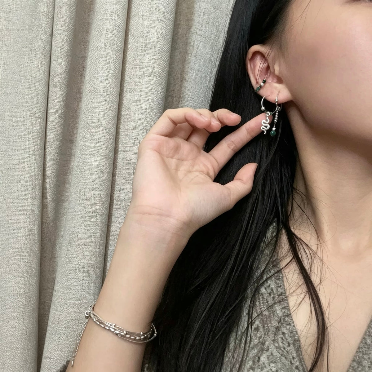 Emerald Arcana Wizard-Inspired Single Hoop Earring | S925 Silver