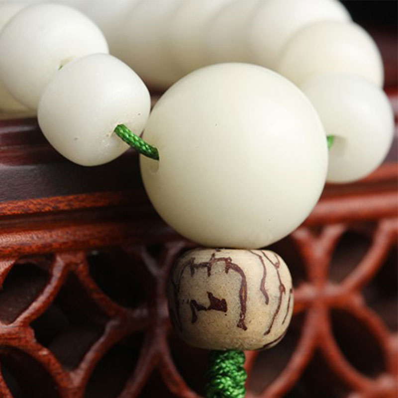 Bodhi Lotus Mala Gift Set